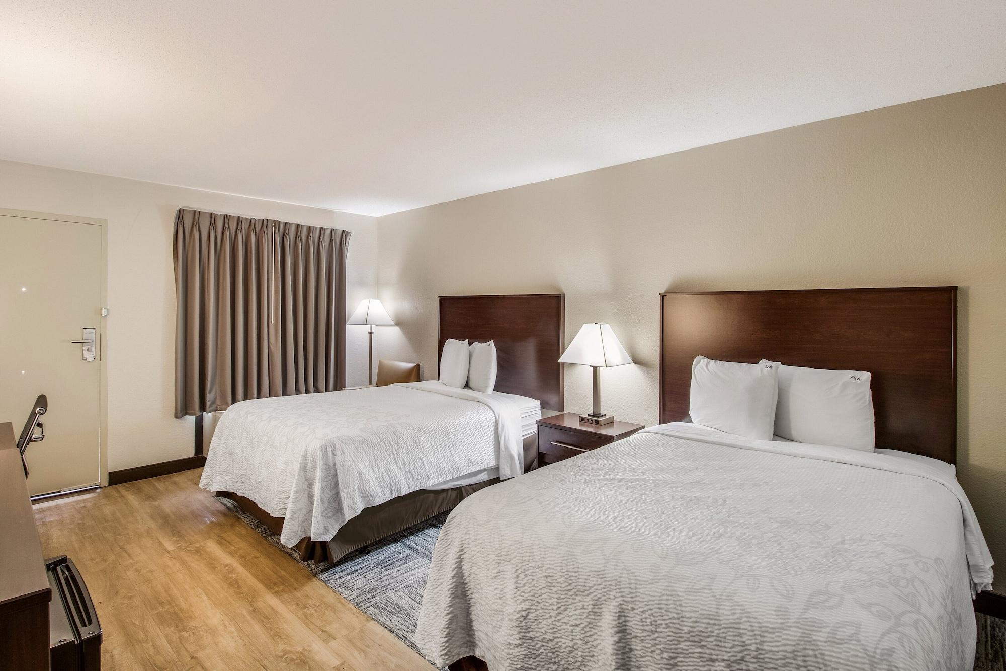Red Roof Inn Plus+ Dallas - Addison Eksteriør billede