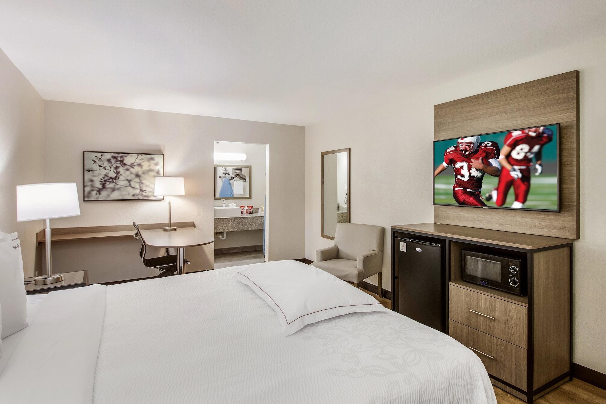 Red Roof Inn Plus+ Dallas - Addison Eksteriør billede