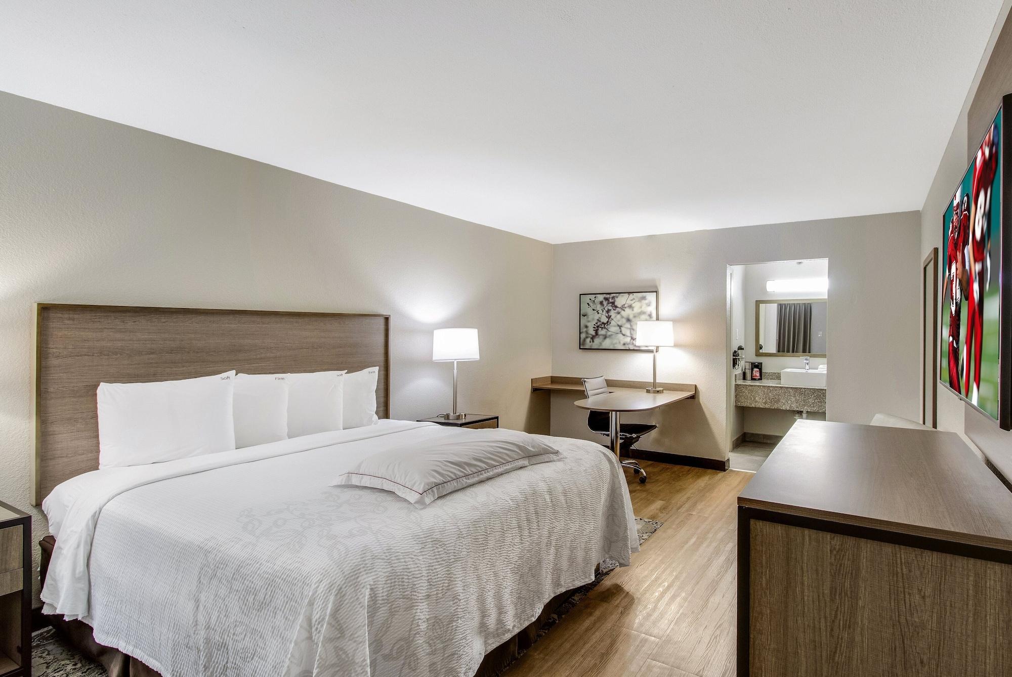 Red Roof Inn Plus+ Dallas - Addison Eksteriør billede